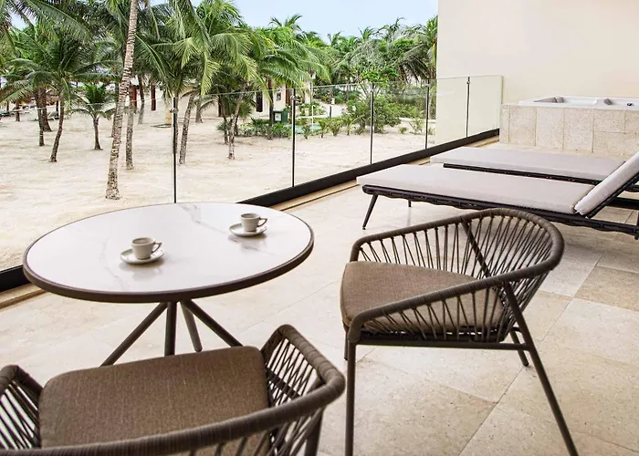 Grand Palladium Kantenah &