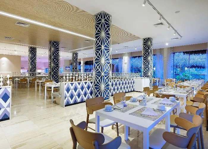 Grand Palladium Kantenah &